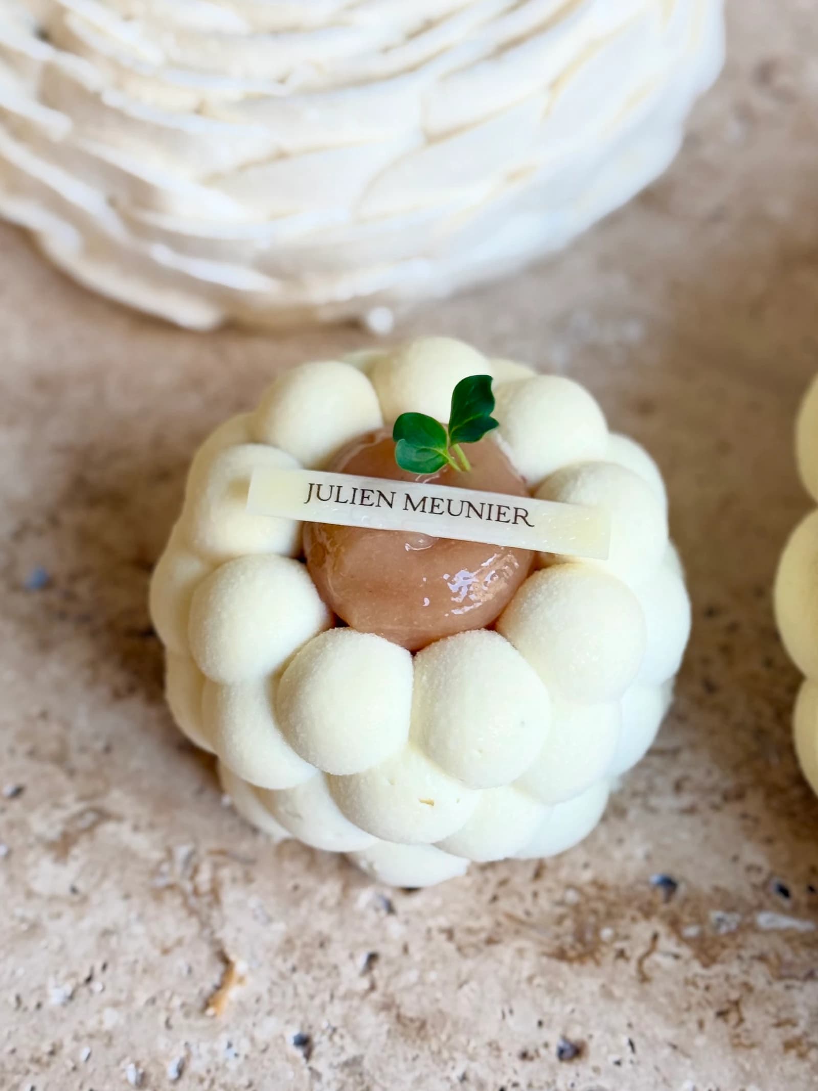 Entremets Poire Fève de Tonka — vue 4