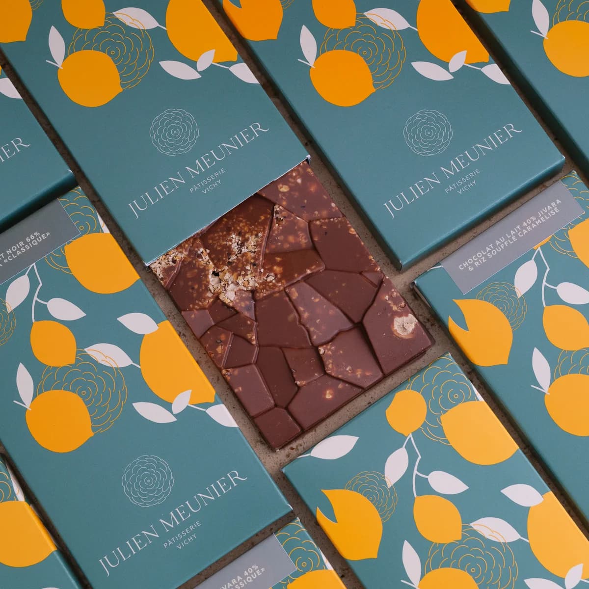 Tablette de Chocolat Lait Jivara — vue 4